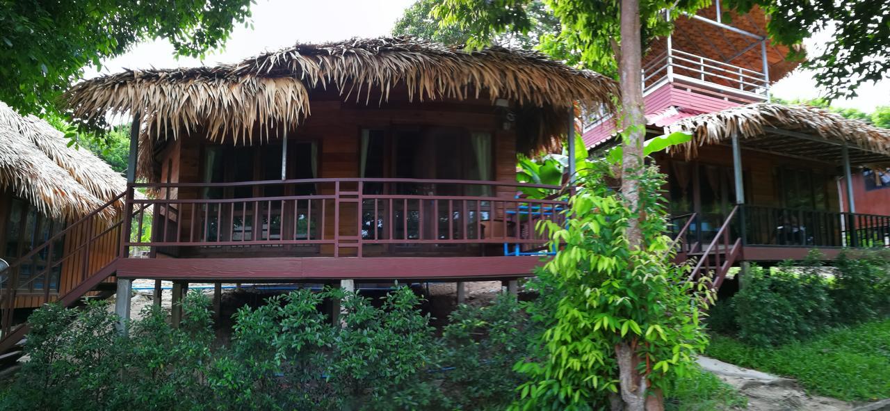 Raya Resort Koh Lipe Exterior foto