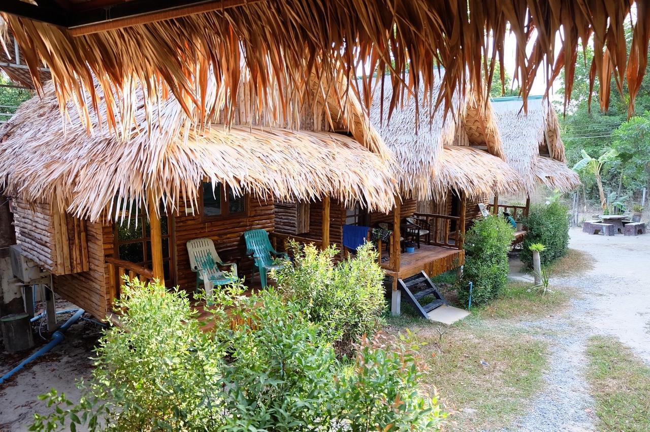 Raya Resort Koh Lipe Exterior foto