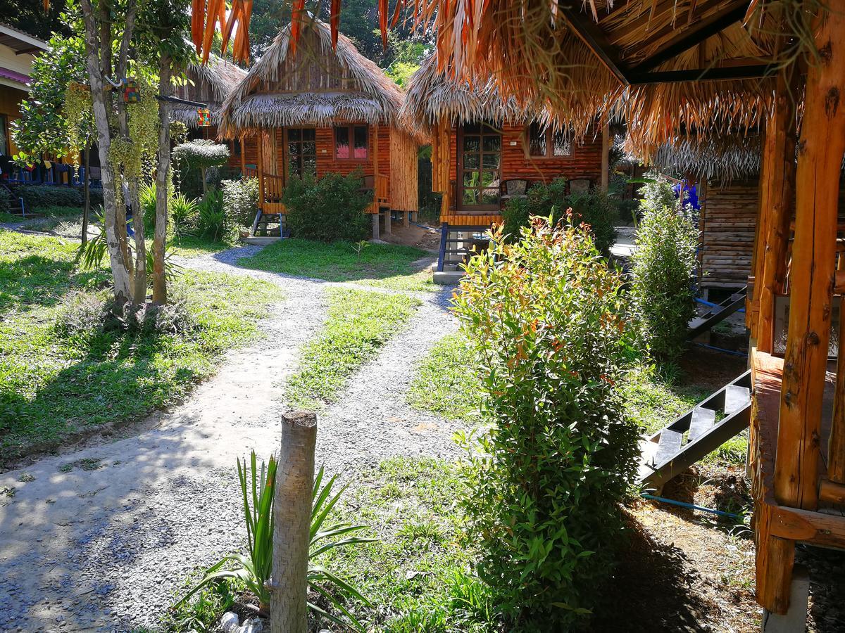 Raya Resort Koh Lipe Exterior foto
